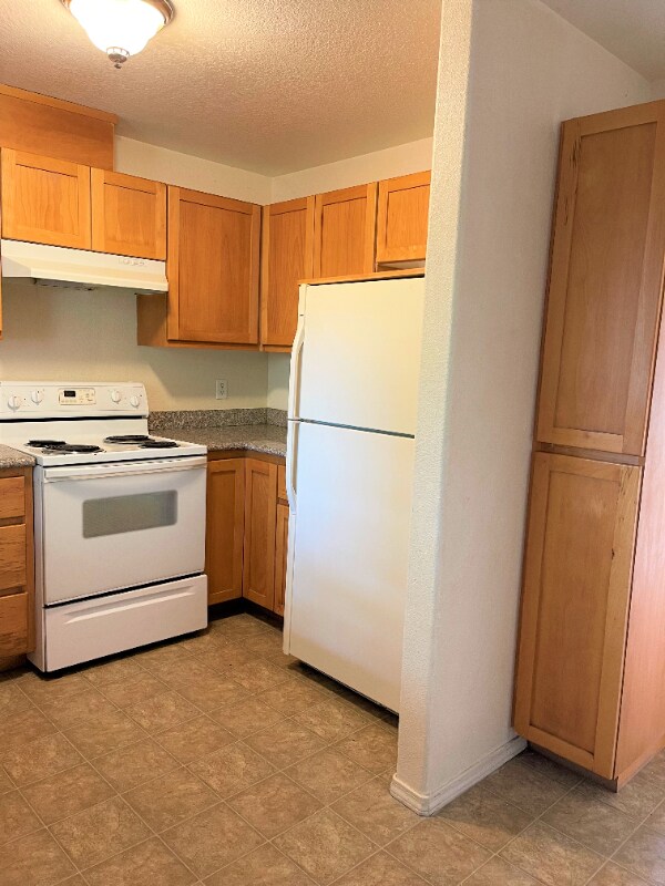 Foto del edificio - 450 Midway Rd