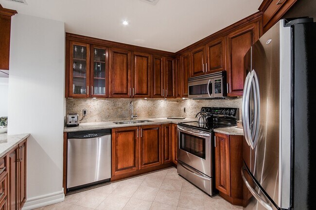 Photo du bâtiment - 2000 Drummond St