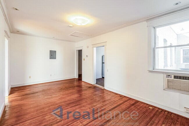 Foto del edificio - 1020 Fairmont St NW