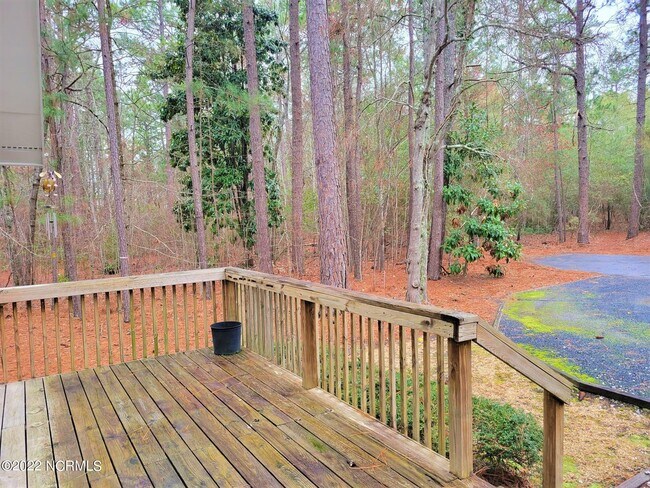Building Photo - 5 Browns Ct
