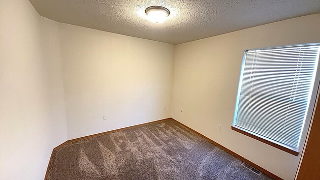 Foto del edificio - 620-622 Ecols St S Monmouth, OR 97351