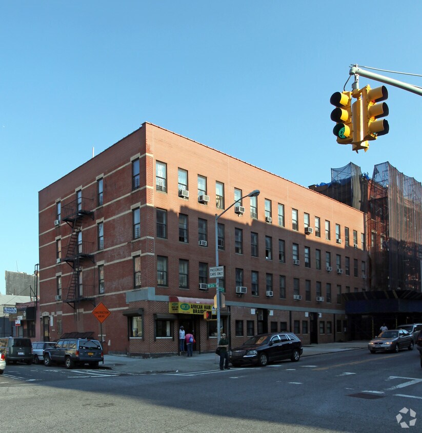 Foto principal - 160-166 Morningside Ave