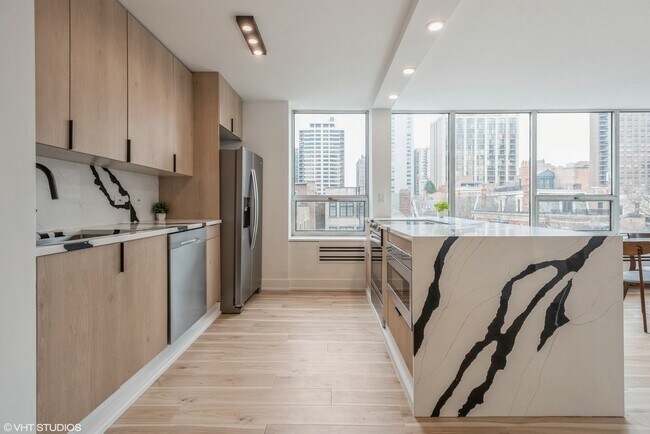 Foto del edificio - 70 W Burton Pl