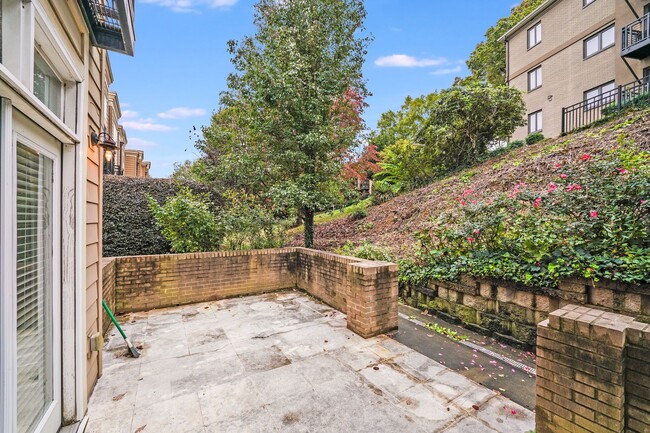 Photo - Luxury Elizabeth Condo – Gated Community w...