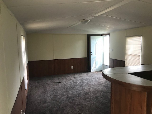 Building Photo - 117 Gregory Dr