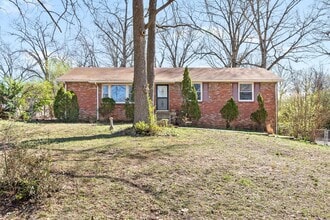 Building Photo - 26 Binks Dr