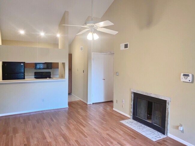 Foto del edificio - 8055 Cambridge St