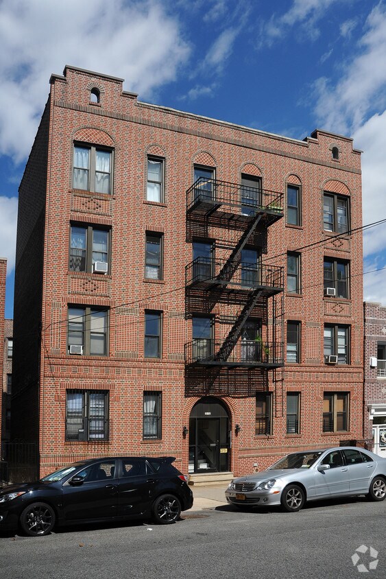 Foto del edificio - 23-52 33rd St