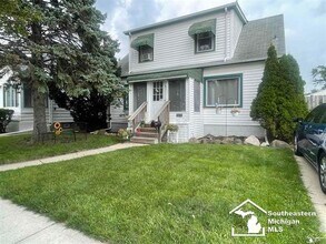 Building Photo - 1273 Lindbergh St