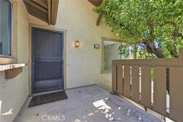 Building Photo - 128 Clearbrook