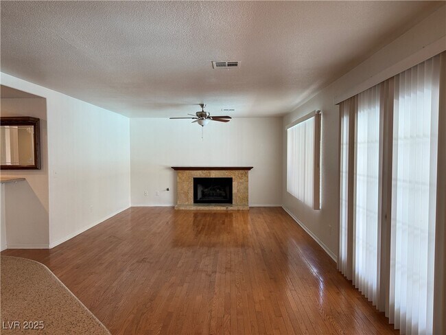 Building Photo - 8224 Tivoli Cove Dr