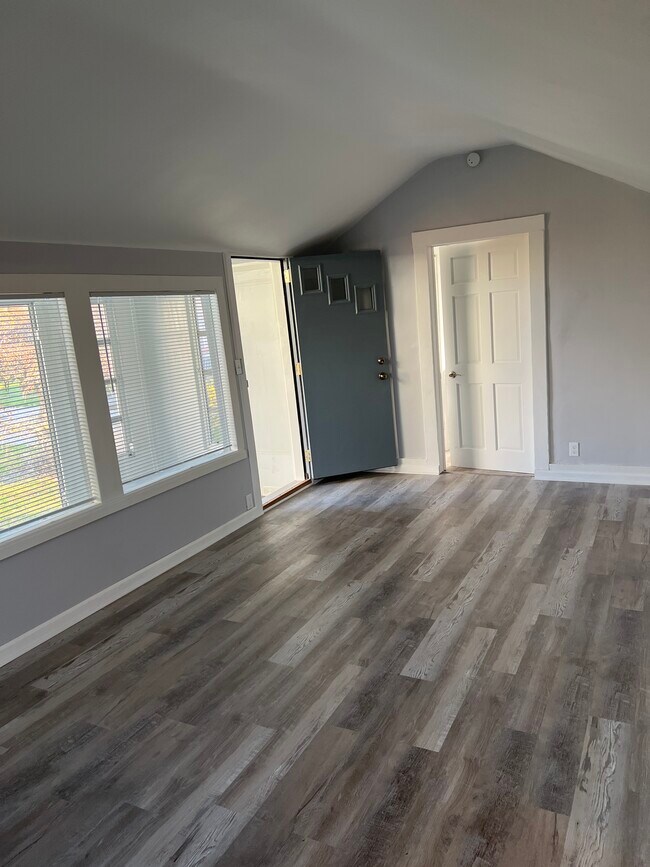 Foto del edificio - 4280 W 143rd St