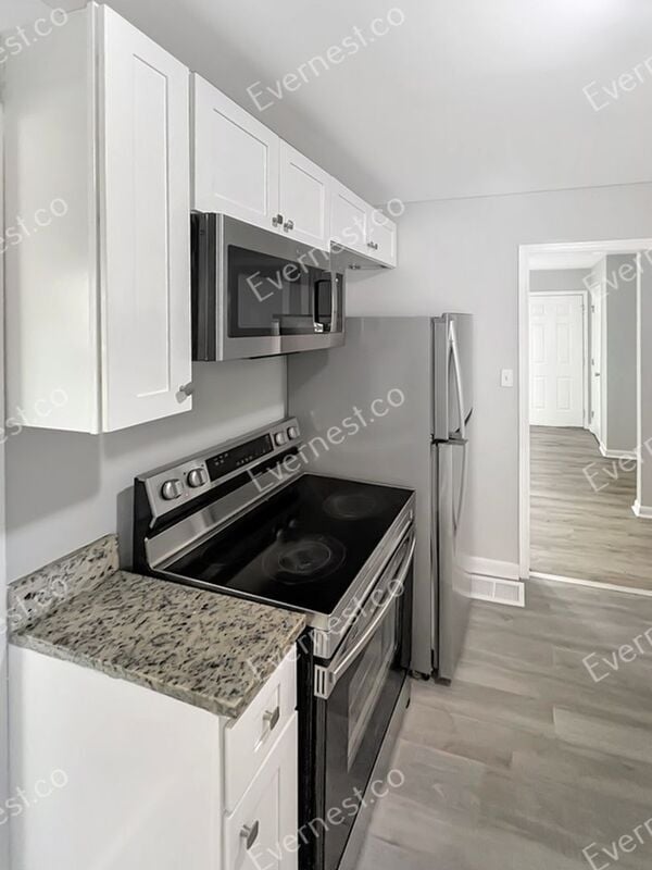 Building Photo - 1000 Hutchens Rd SE