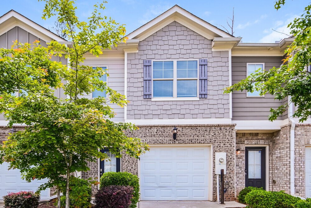 Primary Photo - 3319 Pennington Dr