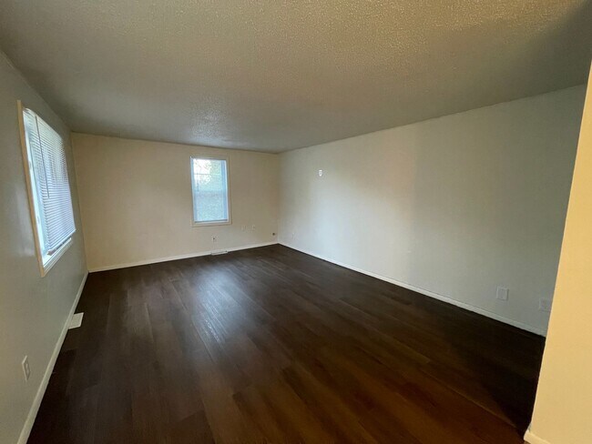 Foto del edificio - Three Bedroom Home in Portage