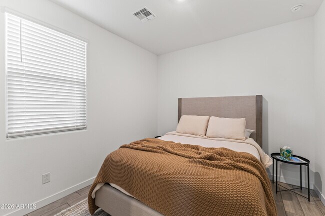 Building Photo - 9445 W Heatherbrae Dr