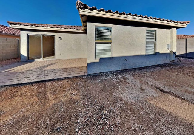 Building Photo - 206 E Valley View Dr