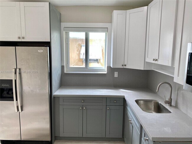 Foto del edificio - 1147 NE 113th St