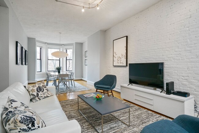 Foto del edificio - 74 W Rutland Square