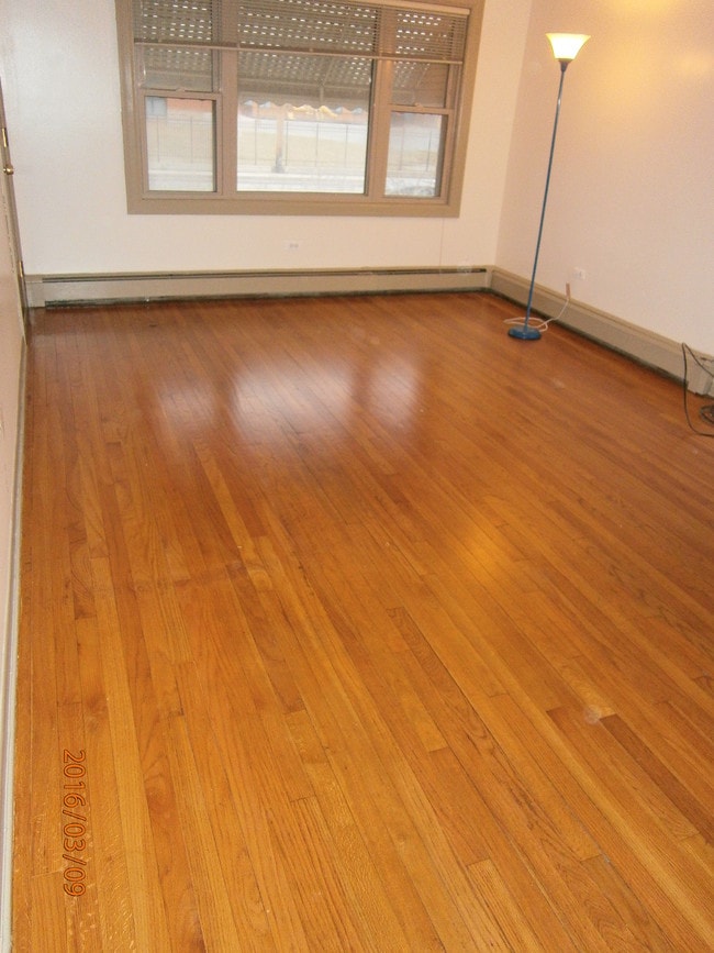 Hardwood floors - 1408 W 119th St