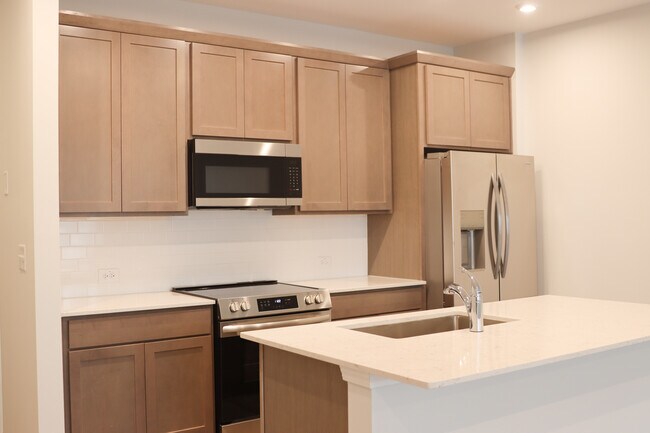 Foto del edificio - 479 Crown Dr