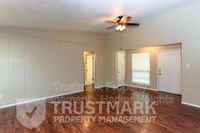Building Photo - 1230 Preswick Cir