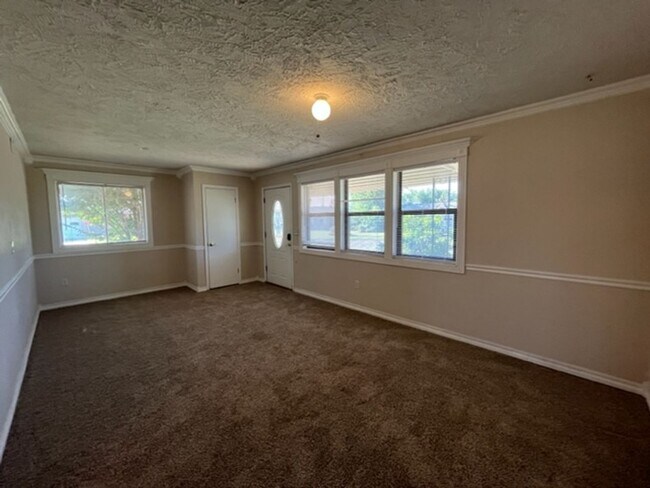 Foto del edificio - 107 NE 6th St