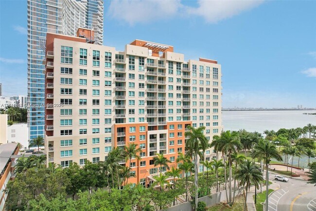 Foto del edificio - 2000 N Bayshore Dr