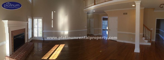 Building Photo - 2291 Castlemaine Dr