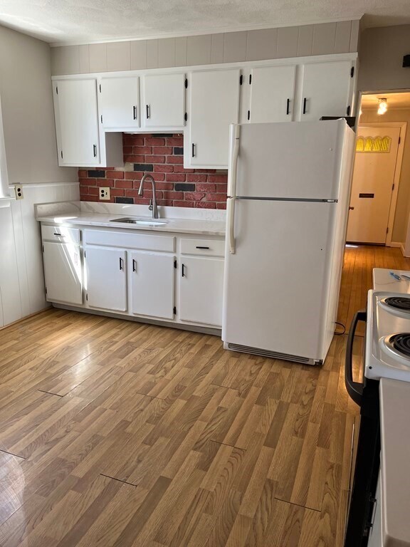 Primary Photo - 26 Maple Ave
