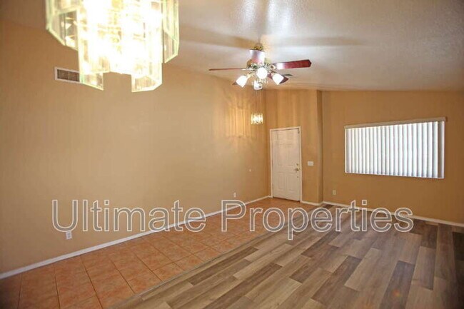 Foto del edificio - 13621 N 73rd Ave