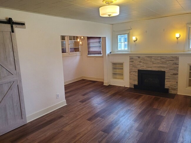 Building Photo - 4BR/2BA Audubon/Downriver Area Home