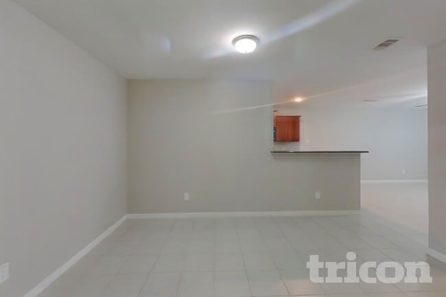 Building Photo - 628 Totem Trail Dr