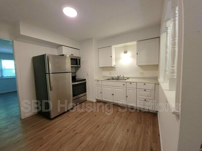 Foto del edificio - 405 S Forest Ave