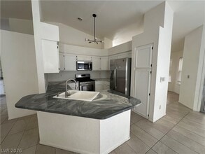Building Photo - 1585 Rowan Tree Dr
