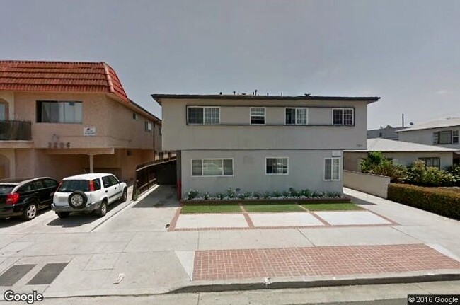 Building Photo - 3212 Bagley Ave
