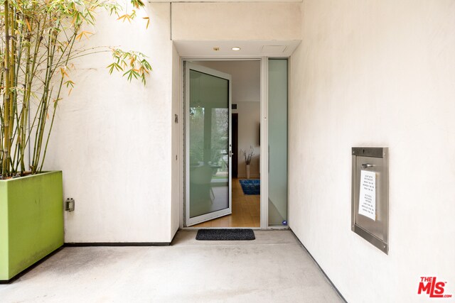 Foto del edificio - 9900 Culver Blvd