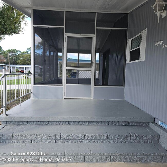 Building Photo - 8030 Fairlane Ave
