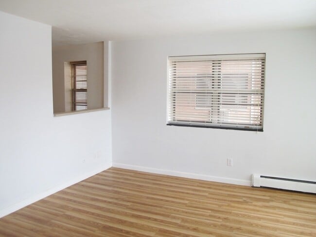 Foto del edificio - 4925 Washington St