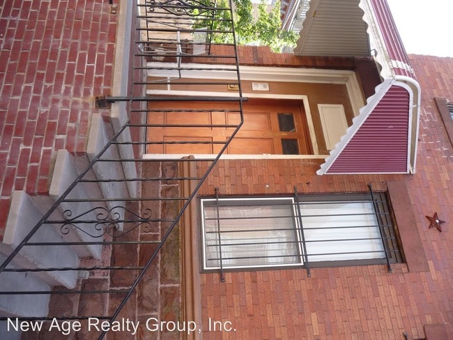 Building Photo - 430 Tasker St