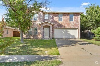 Building Photo - 4610 Wedgewood Dr