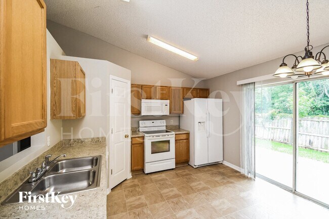 Foto del edificio - 6913 Playpark Trail