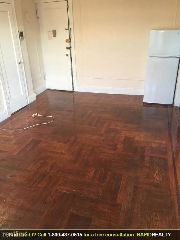 Foto principal - 2083 E 14th St