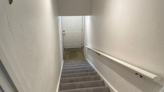 Building Photo - 202  Escuela Ave