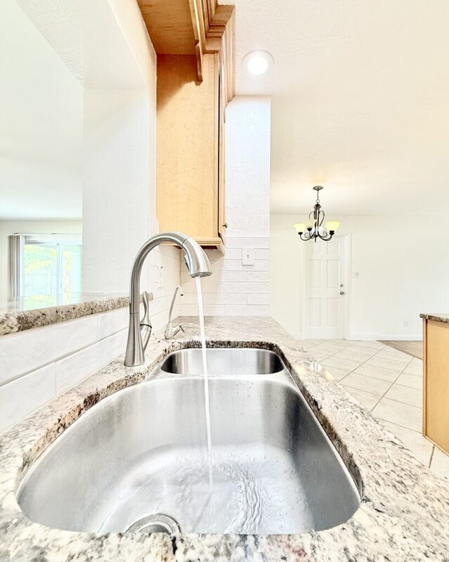 Foto del edificio - 2701 56th Ln N