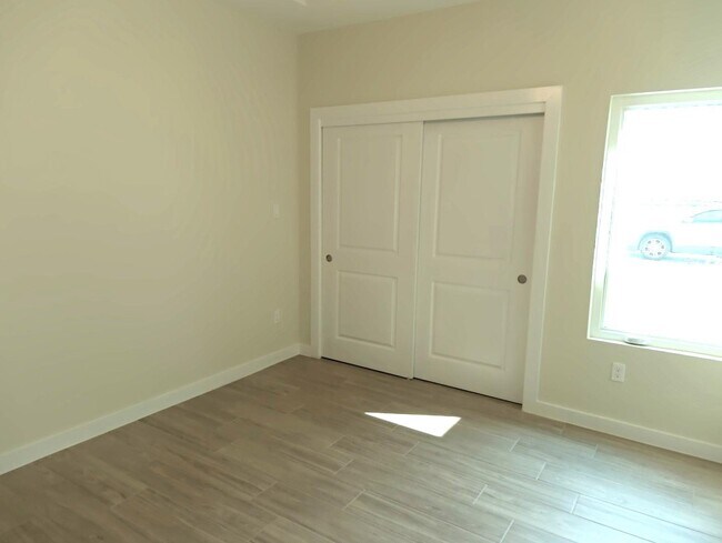 Foto del edificio - 5928 Heather Loop