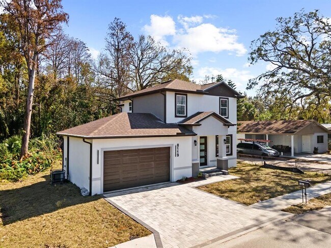 Foto del edificio - 8119 N Dakota Ave