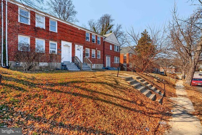 Foto del edificio - 5626 Midwood Ave