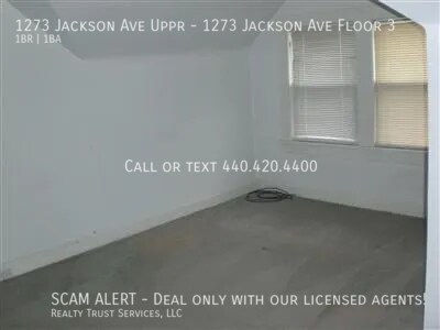 Building Photo - Cosy 1 bed 1 bath loft in the heart of Lak...