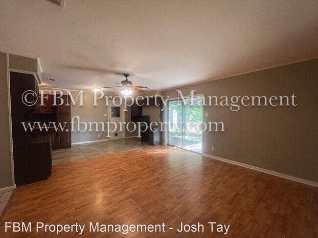 Building Photo - 3 br, 2 bath House - 1208 Austin Drive